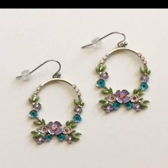 Silver Tone Floral Fish Hook Earrings - Picture 3 of 3